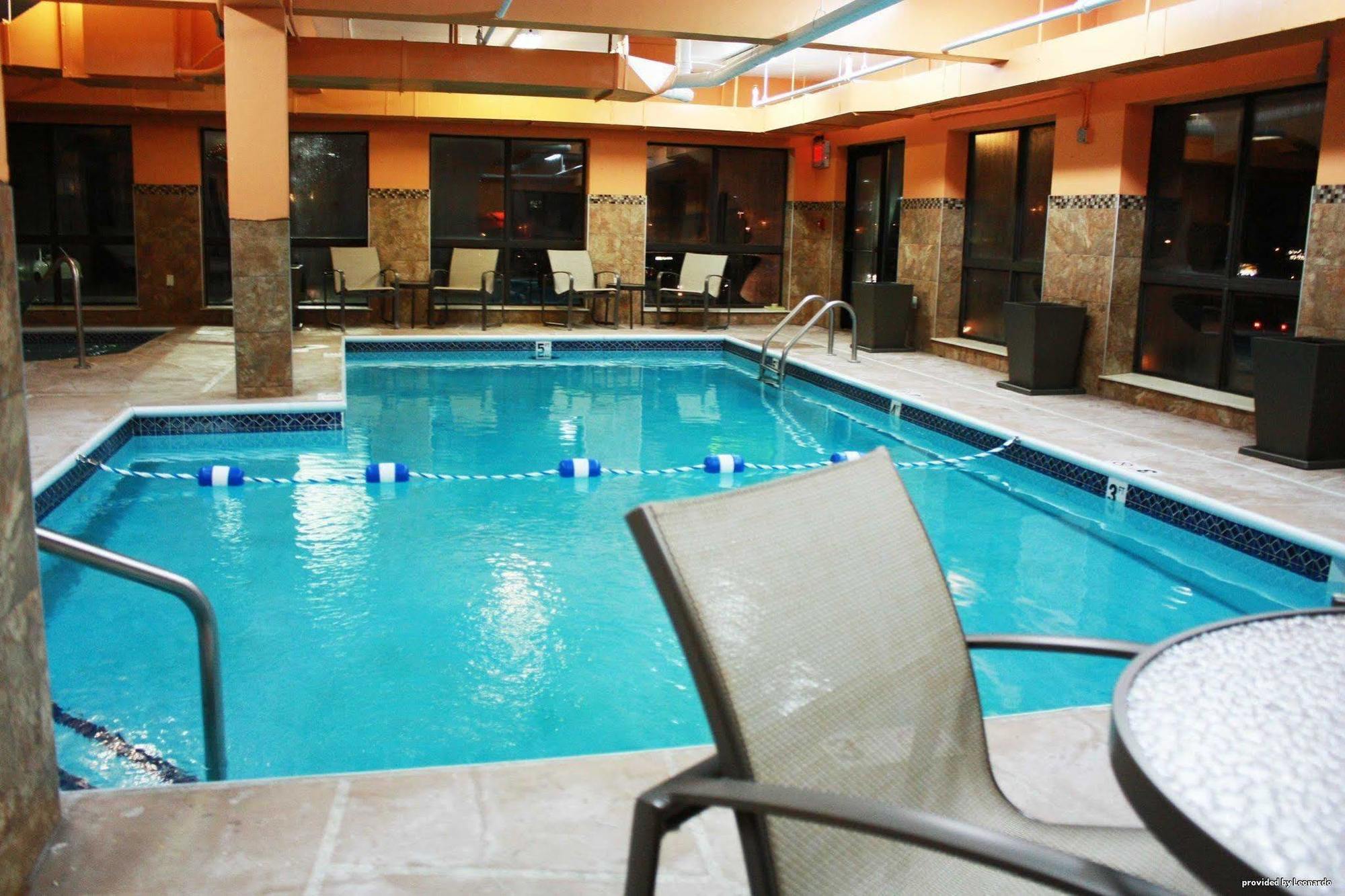 Comfort Inn&Suites Copley Akron Exterior foto